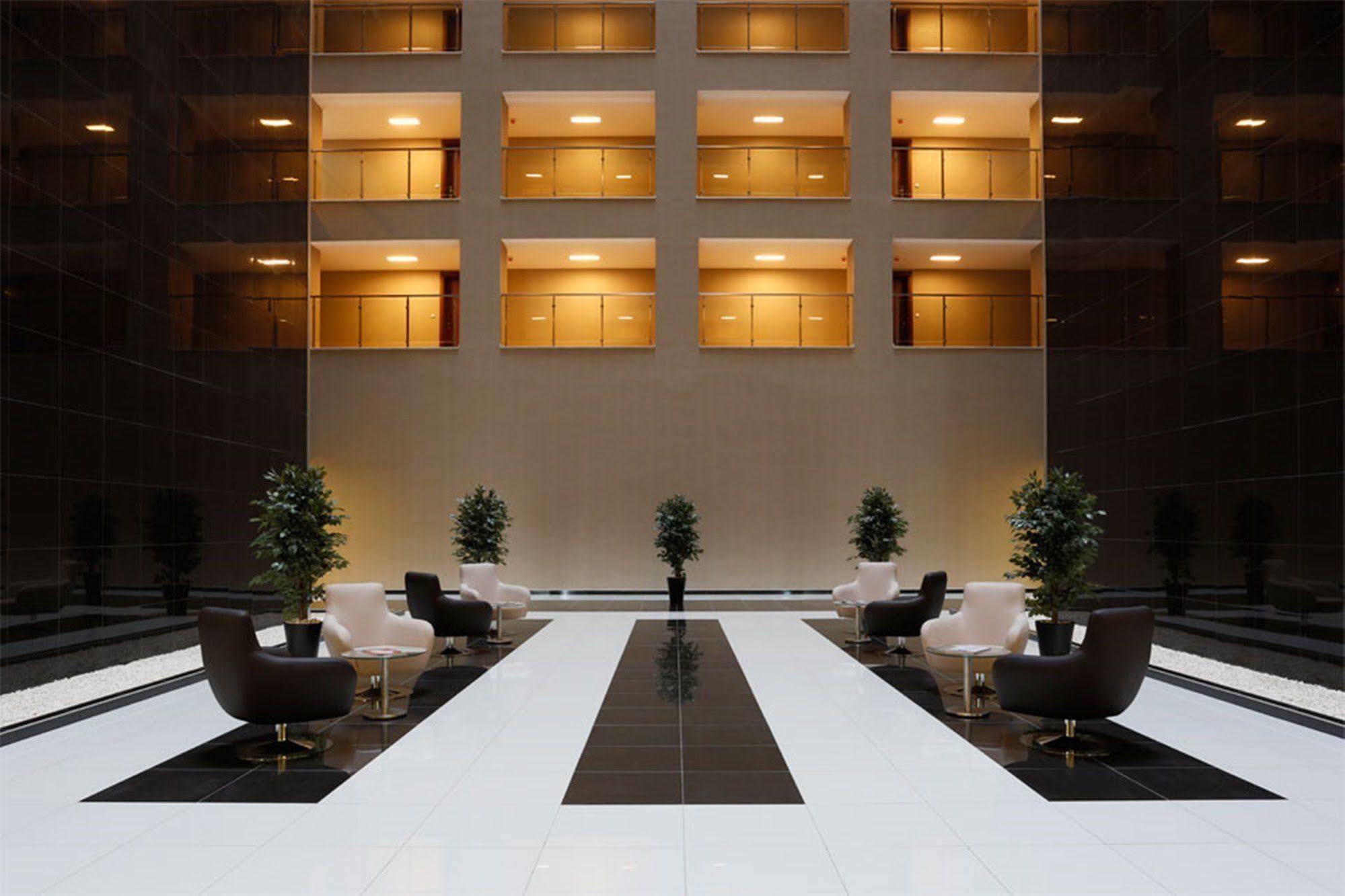 Flora Suites Atasehir Estambul Exterior foto