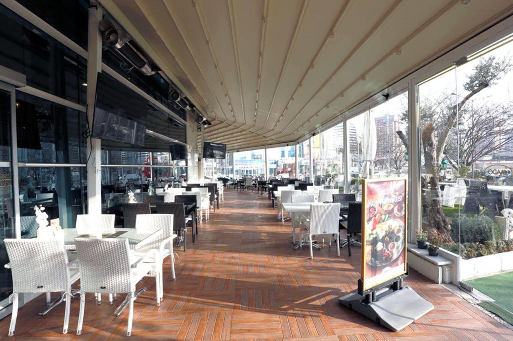 Flora Suites Atasehir Estambul Exterior foto